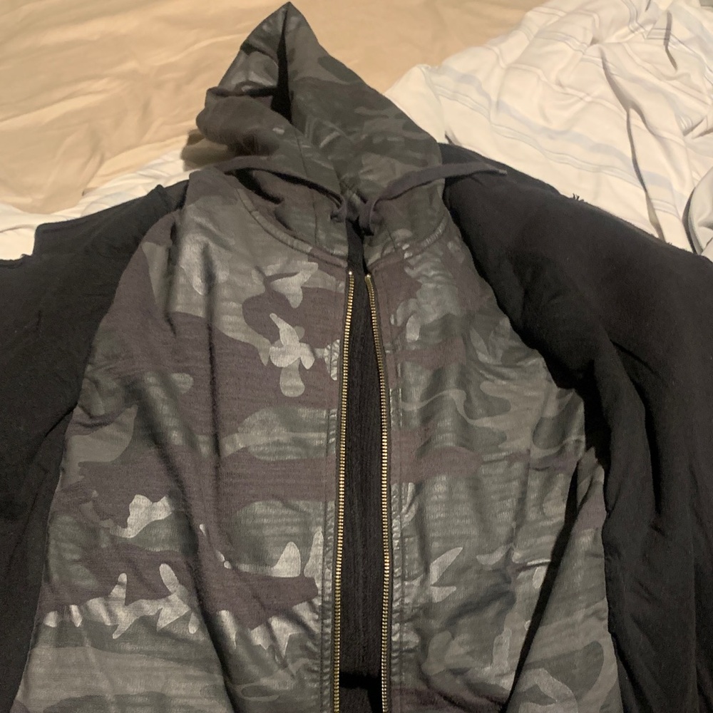 Howe Gray Camouflage Hooded Jacket